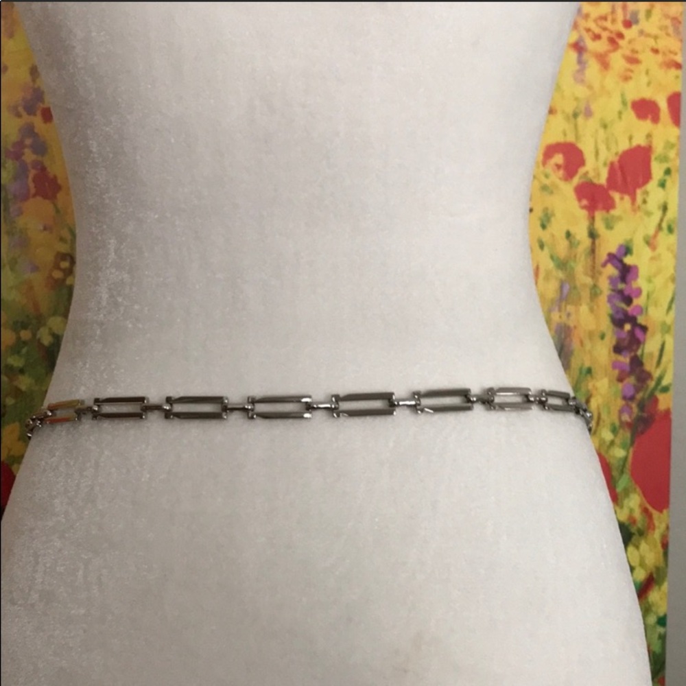Beautiful Ferragamo Silver Tone Metal Chain Belt